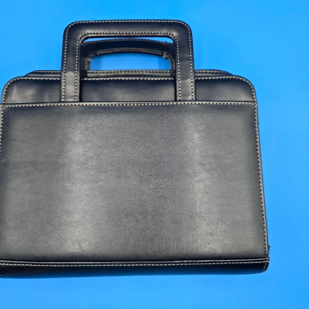FranklinCovey Black Faux Leather‎ 7 Ring Binder Planner Zip Portfolio Handle